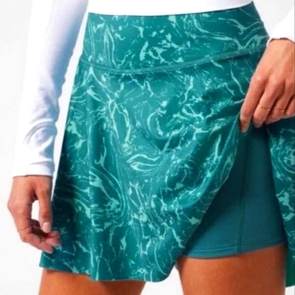 Athleta Dresses & Skirts - ATHLETA ACE Blue/Green Marble Borealis  Pattern Tennis Skirt Skort Size 1X NWT